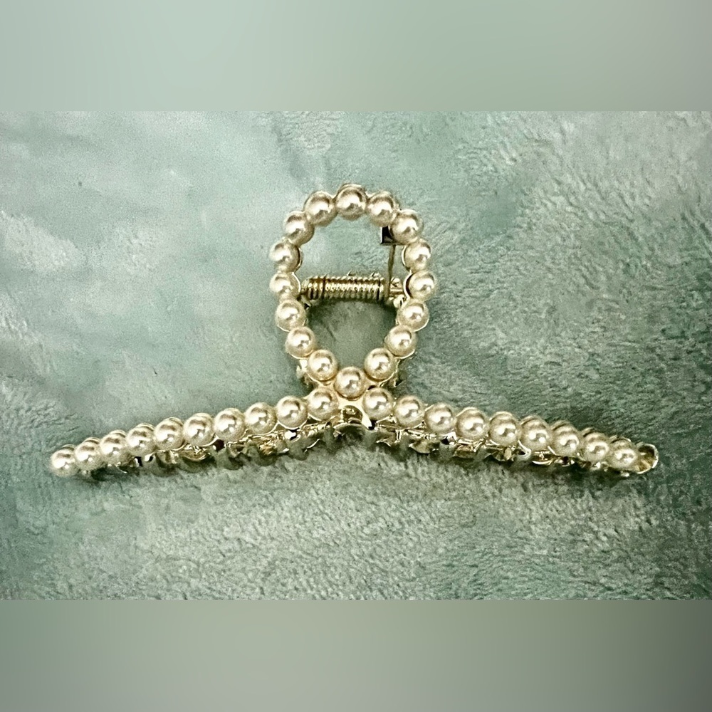 Super Elegant Embellished Hairpin to Enhance your Casual or Night Our Hair look - Picture 10 of 12